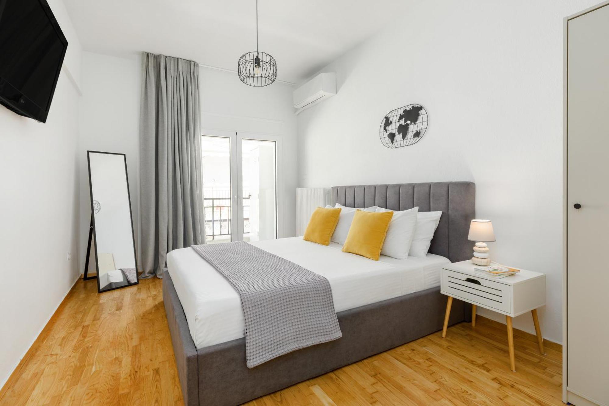 53 Central Luxury Apartment Kalamaria Солун Екстериор снимка