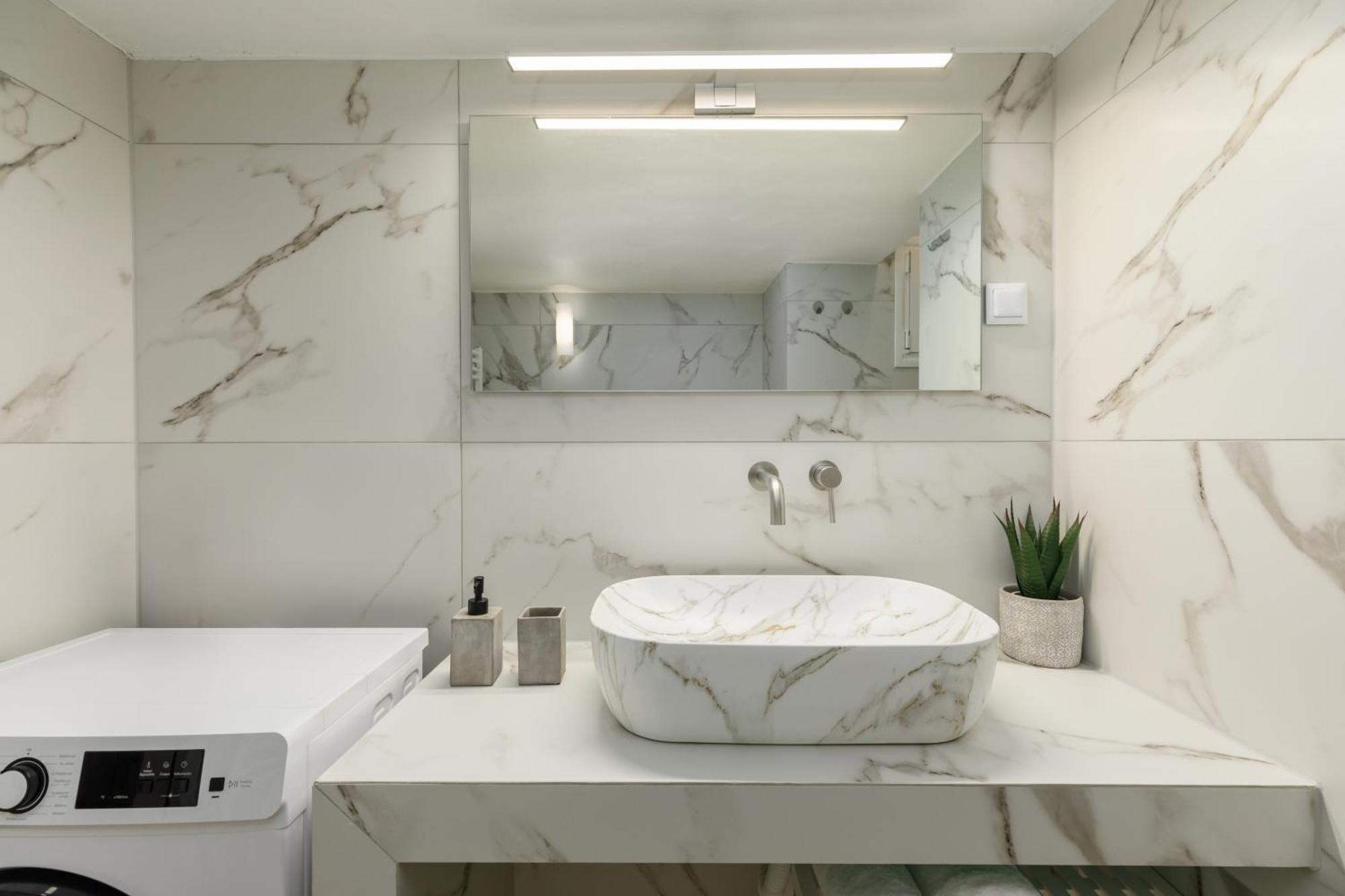 53 Central Luxury Apartment Kalamaria Солун Екстериор снимка